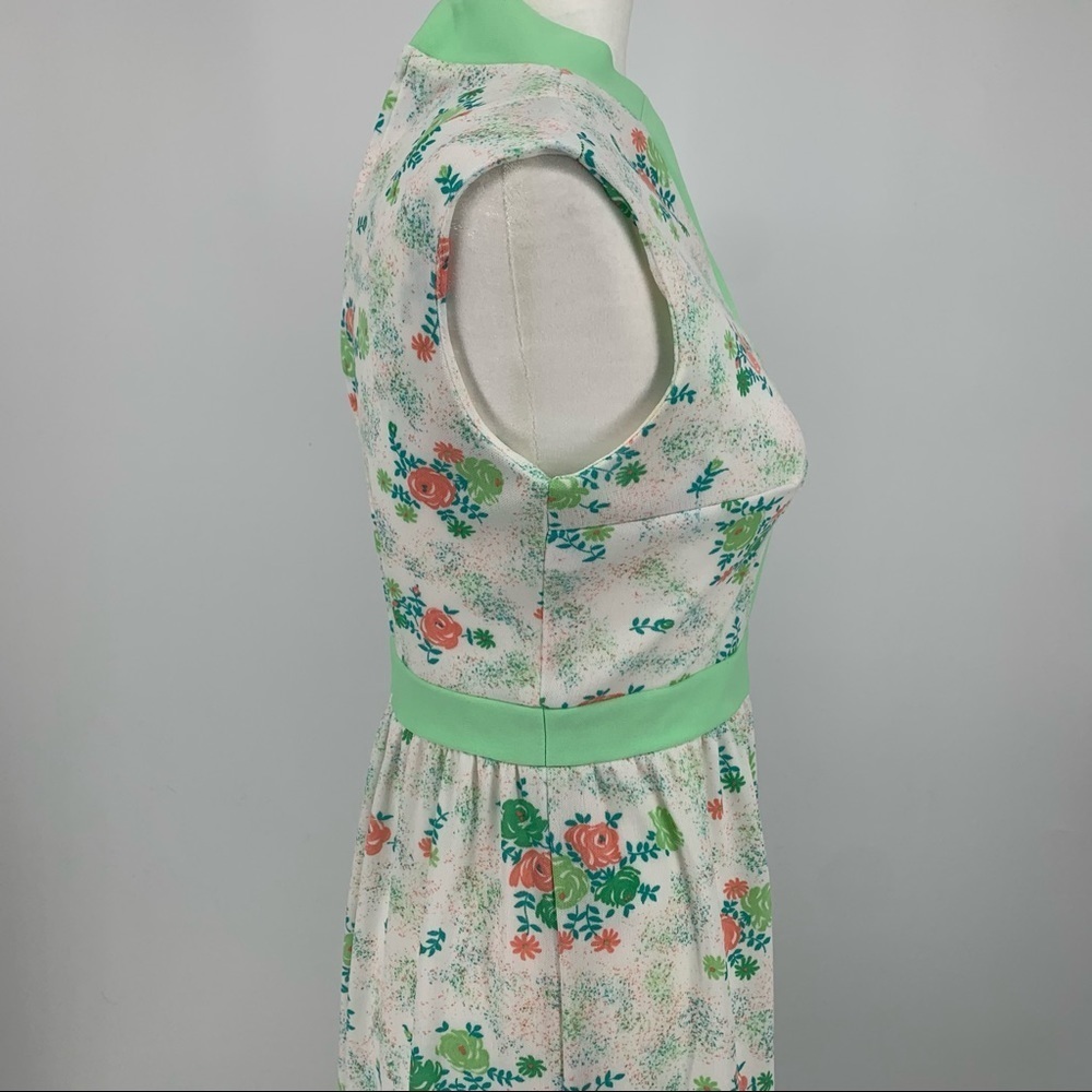 Vintage Floral Polyester Fill Length Sleeveless Dr - Picture 6 of 10